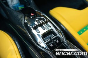 Ferrari SF90 4.0 2023 года из Южной Кореи