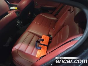 Kia Stinger 3.3 Turbo 2WD 2020 года из Южной Кореи