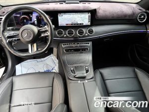 Mercedes-Benz E-Class E220d 4MATIC AMG Line 2021 года из Южной Кореи
