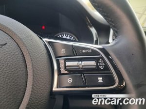 Kia Seltos Бензин 1.6 Turbo 2WD 2020 года из Южной Кореи