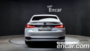 Lexus ES Executive 2023 года из Южной Кореи