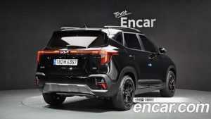 Kia Seltos Бензин 2.0 4WD 2024 года из Южной Кореи