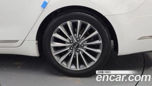 Kia K7 2.4 GDI Noblesse 2019 года из Южной Кореи