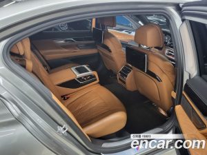 BMW 7-Series 740Li xDrive M Sport 2021 года из Южной Кореи