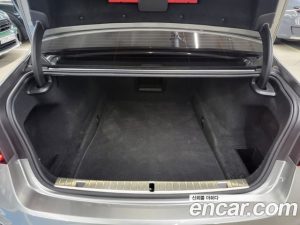 BMW 7-Series 740Li xDrive M Sport 2021 года из Южной Кореи
