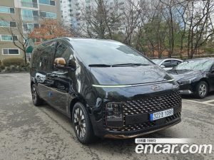 Hyundai Staria 4WD Lounge 7-Seater 2024 года из Южной Кореи