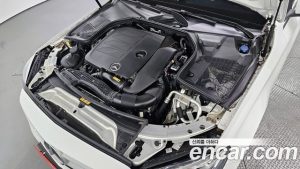 Mercedes-Benz C-Class C200 2020 года из Южной Кореи