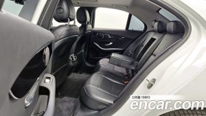 Mercedes-Benz C-Class C200 2020 года из Южной Кореи