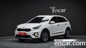 Kia Niro 1.6 HEV 2020 года из Южной Кореи