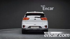 Kia Niro 1.6 HEV 2020 года из Южной Кореи