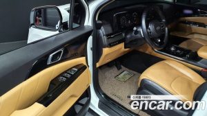 Kia Carnival 9-Seater Signature 2021 года из Южной Кореи