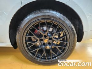 Porsche Macan 2.9 GTS 2021 года из Южной Кореи