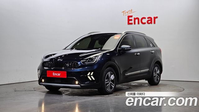 Kia Niro 1.6 HEV 2020 года из Кореи