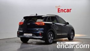 Kia Niro 1.6 HEV 2020 года из Южной Кореи