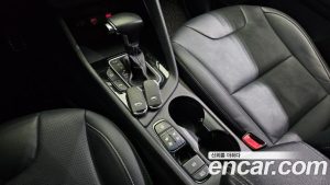 Kia Niro 1.6 HEV 2020 года из Южной Кореи