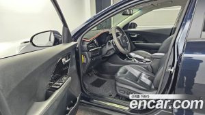 Kia Niro 1.6 HEV 2020 года из Южной Кореи