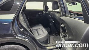 Kia Niro 1.6 HEV 2020 года из Южной Кореи