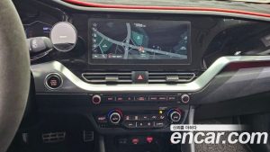 Kia Niro 1.6 HEV 2020 года из Южной Кореи
