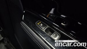 Kia Niro 1.6 HEV 2020 года из Южной Кореи