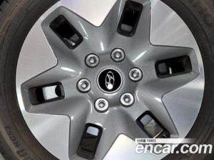 Hyundai Staria 4WD Tourer 11-Seater 2023 года из Южной Кореи