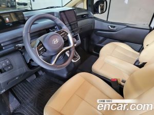 Hyundai Staria 4WD Tourer 11-Seater 2023 года из Южной Кореи