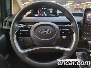 Hyundai Staria 4WD Tourer 11-Seater 2023 года из Южной Кореи
