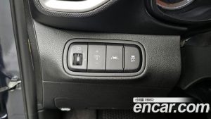 Hyundai Venue 1.6 Modern 2020 года из Южной Кореи