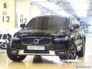 Volvo V90 T5 PRO AWD 2020 года из Южной Кореи