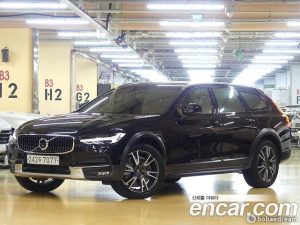 Volvo V90 T5 PRO AWD 2020 года из Южной Кореи