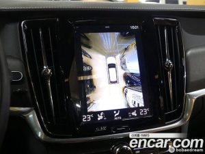 Volvo V90 T5 PRO AWD 2020 года из Южной Кореи