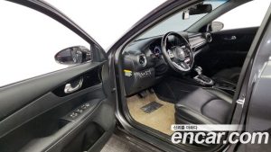 Kia K3 Signature 2021 года из Южной Кореи