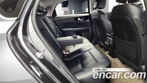 Kia K3 Signature 2021 года из Южной Кореи