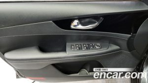 Kia K3 Signature 2021 года из Южной Кореи