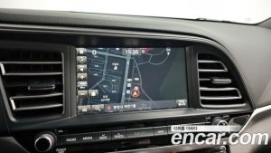 Hyundai AVANTE 1.6 2020 года из Южной Кореи