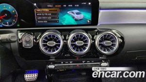 Mercedes-Benz CLA-Class CLA250 4MATIC 2020 года из Южной Кореи