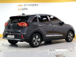 Kia Niro 1.6 HEV 2020 года из Южной Кореи