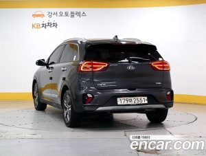 Kia Niro 1.6 HEV 2020 года из Южной Кореи