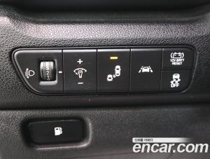 Kia Niro 1.6 HEV 2020 года из Южной Кореи