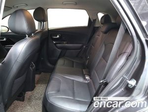 Kia Niro 1.6 HEV 2020 года из Южной Кореи