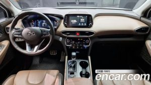 Hyundai Santafe Дизель 2.2 2WD 2020 года из Южной Кореи