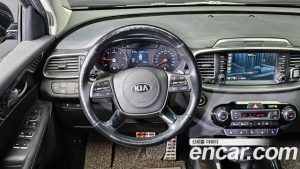 Kia Sorento Дизель 2.0 2WD 2020 года из Южной Кореи