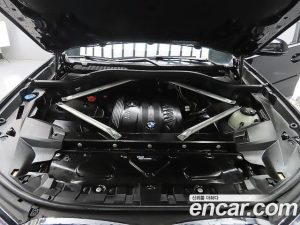 BMW X7 xDrive 30d Design Pure Excellence 7-Seater 2020 года из Южной Кореи
