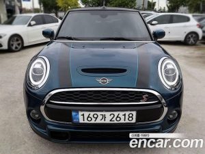 Mini Cooper Convertible SIDEWALK 2020 года из Южной Кореи