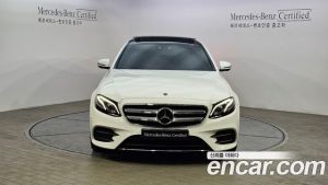Mercedes-Benz E-Class E300 4MATIC AMG Line 2020 года из Южной Кореи