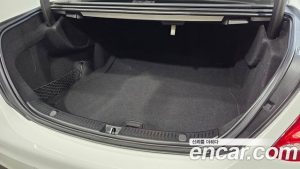 Mercedes-Benz E-Class E300 4MATIC AMG Line 2020 года из Южной Кореи