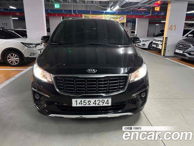 Kia Carnival 9-Seater Prestige 2020 года из Кореи