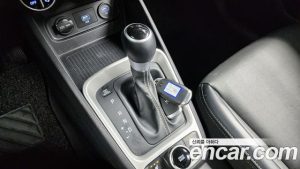 Hyundai Venue 1.6 Modern 2020 года из Южной Кореи