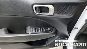 Hyundai Venue 1.6 Modern 2020 года из Южной Кореи