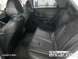 Hyundai AVANTE 1.6 2021 года из Южной Кореи