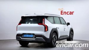 Kia EV9 Air 4WD 2024 года из Южной Кореи